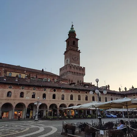 Il Castello Delle Dame - Il Maschio Vigevano